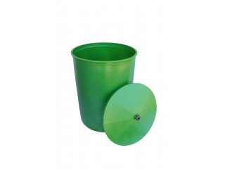 Бочка пластиковая 300 литров для воды и полива с крышкой, зеленая